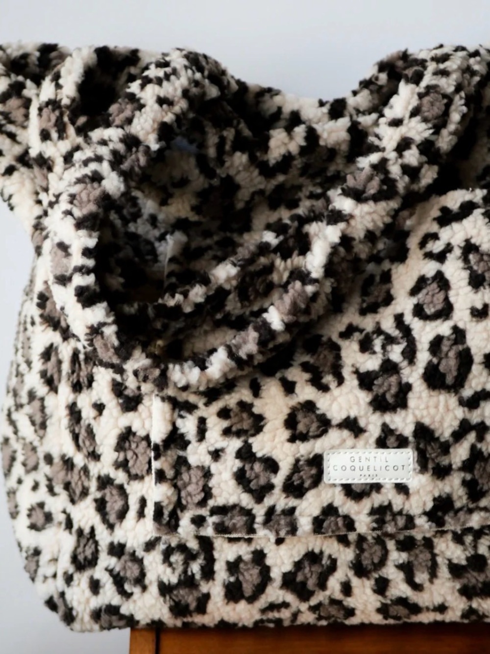 Gentil Coquelicot Leopard Sherpa Tote